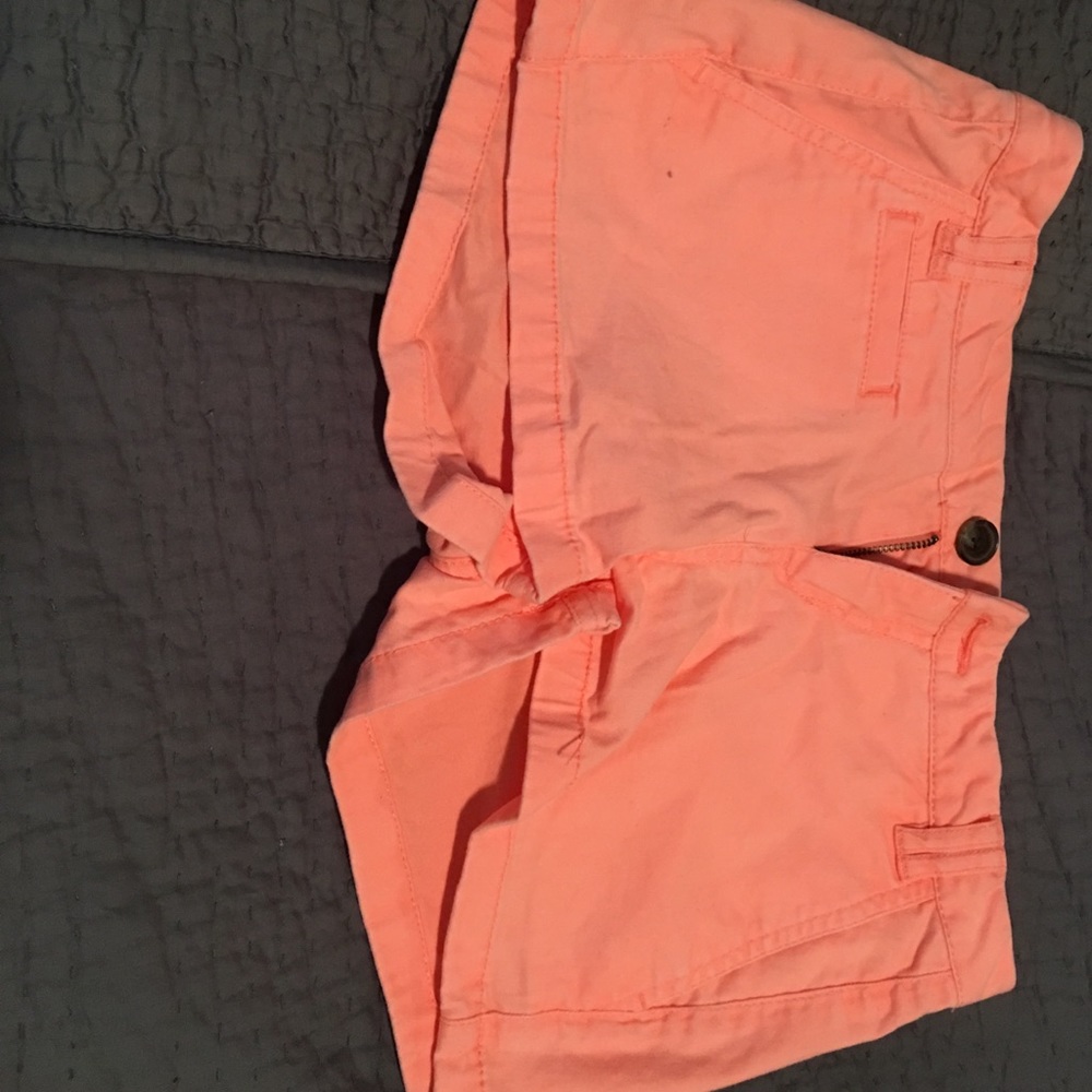 peach shorts