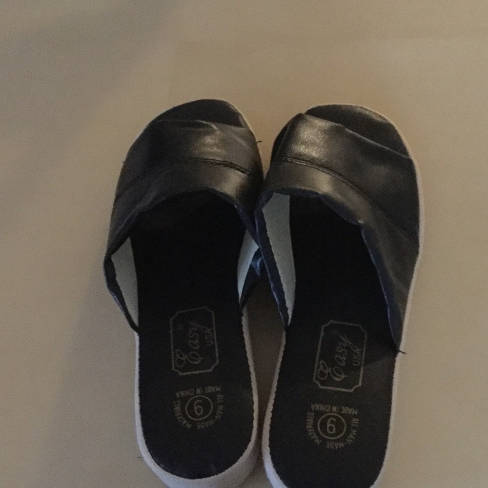 Slippers