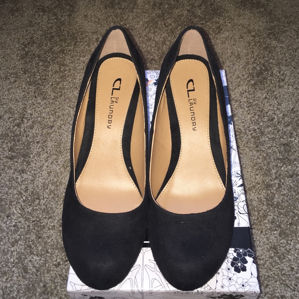 CL BY LAUNDRY NIMA WEDGE PUMP