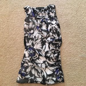 Like new inc brand sleeveless top