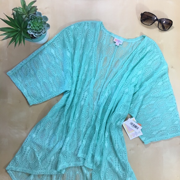 LuLaRoe Other - LuLaRoe S Lindsay Kimono NWT