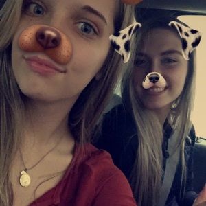 Meet your Posher, Marissa