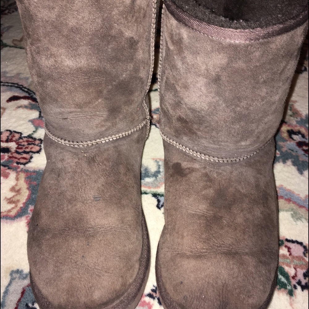 Short Brown Uggs