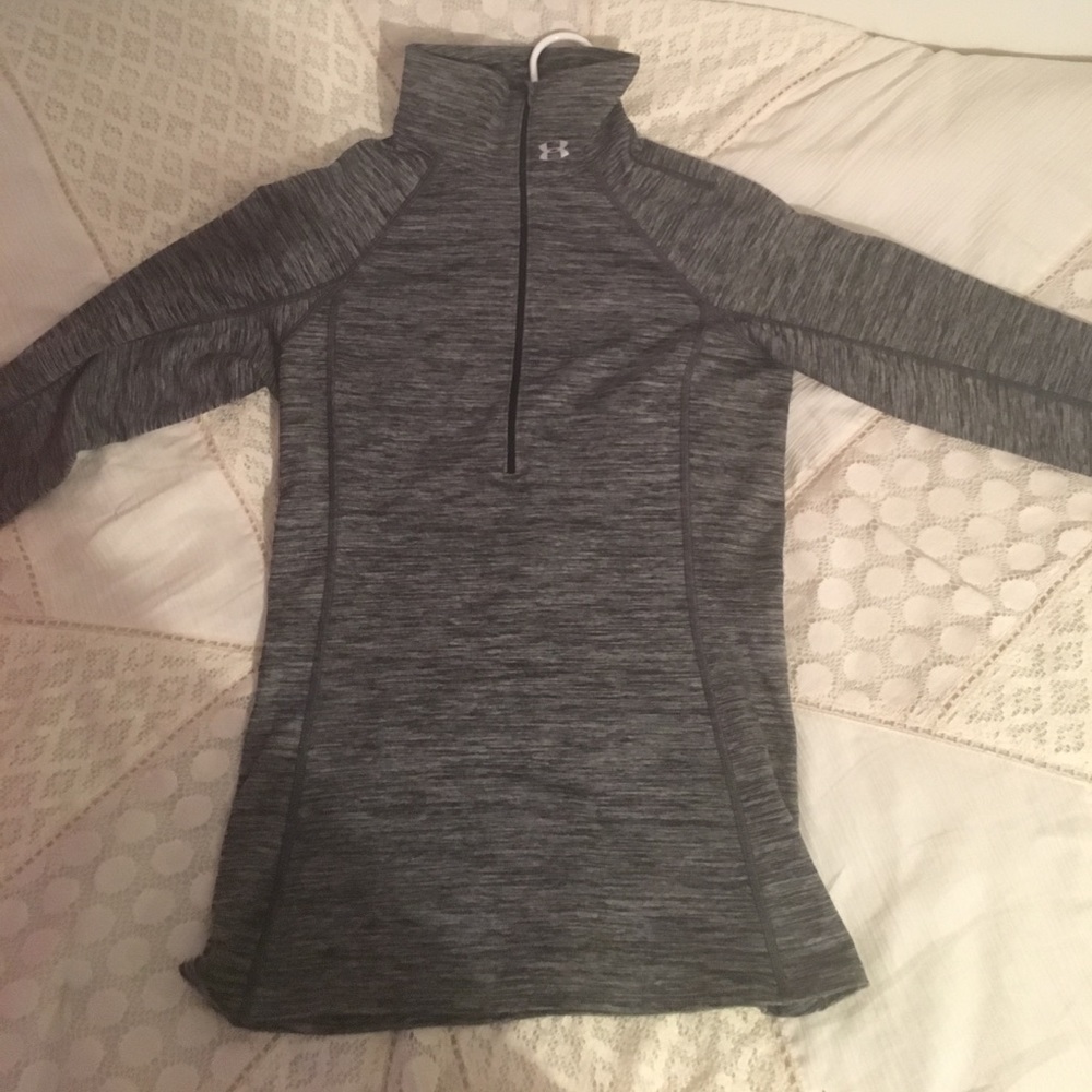 Under amour sweatshirt