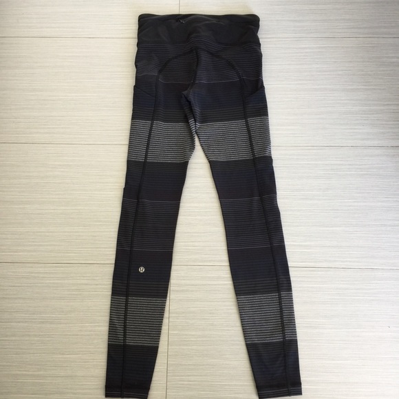 SOLD Lululemon Om Stripe Speed Tights NWOT - Picture 5 of 8
