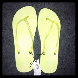 GAP Rubber Flip Flops