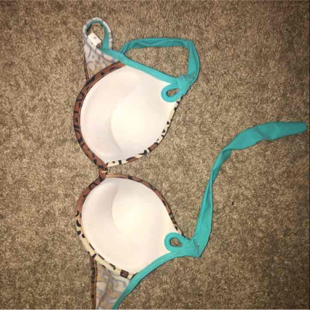Bathing suit - Picture 2 of 4