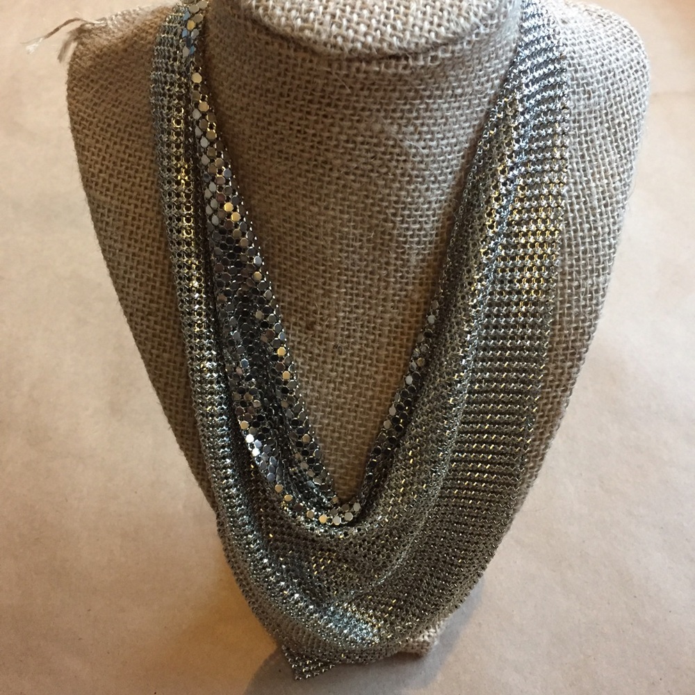 SIX Necklace