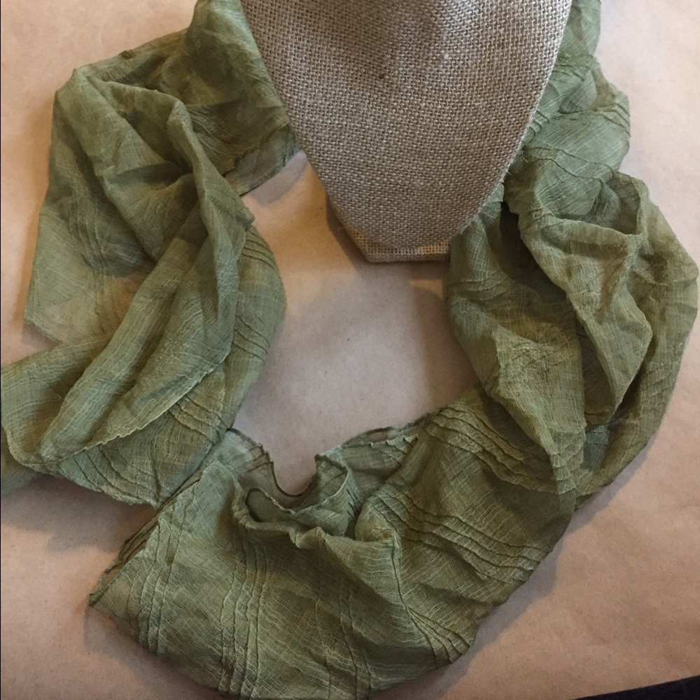 Forest green scarf