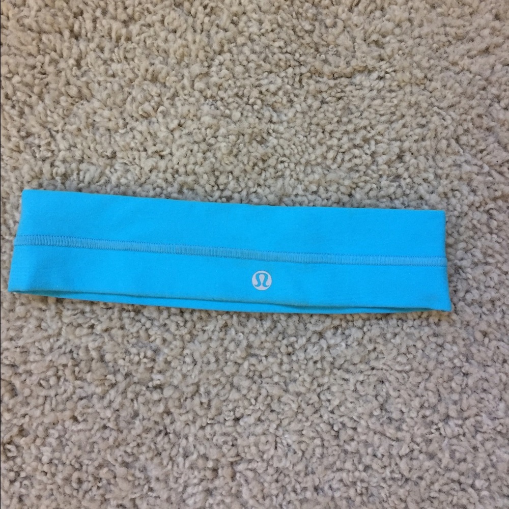 BLUE LULULEMON HEADBAND NWOT