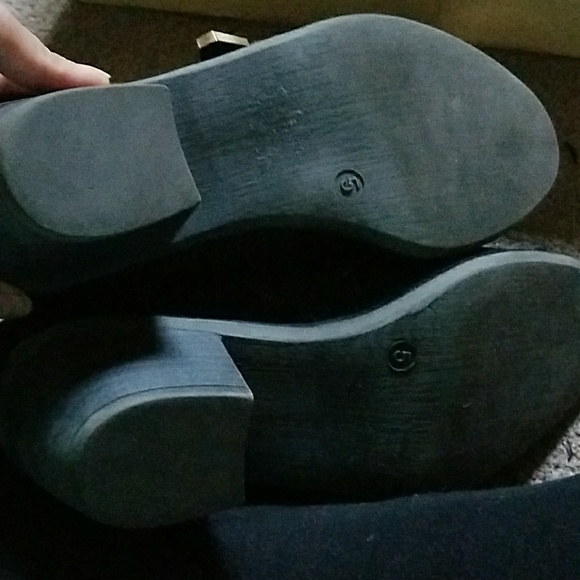 Cathy Jean suede booties. - Picture 4 of 7