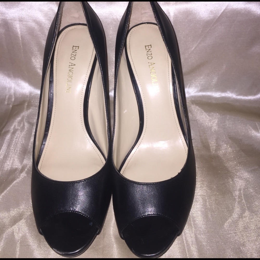 Woman's shoes