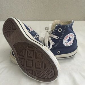 Kids converse