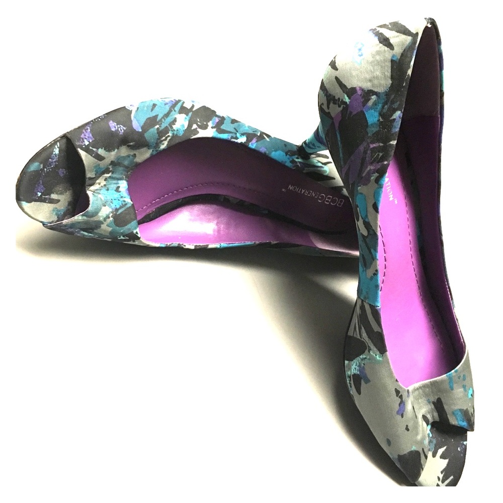BCBGeneration peep toe heels