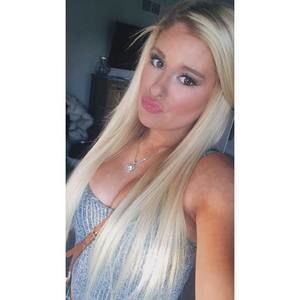 Meet your Posher, Isabella