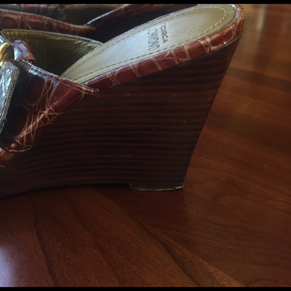 Summer/Spring Wedges - Picture 2 of 2