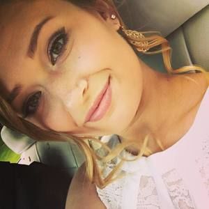 Meet your Posher, Madison