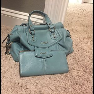 Coach purse and wallet