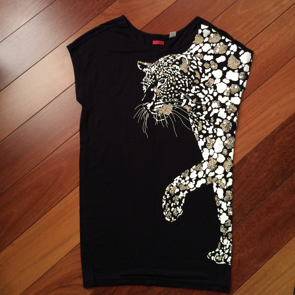 NWOT Lux Tunic with Sequins XS