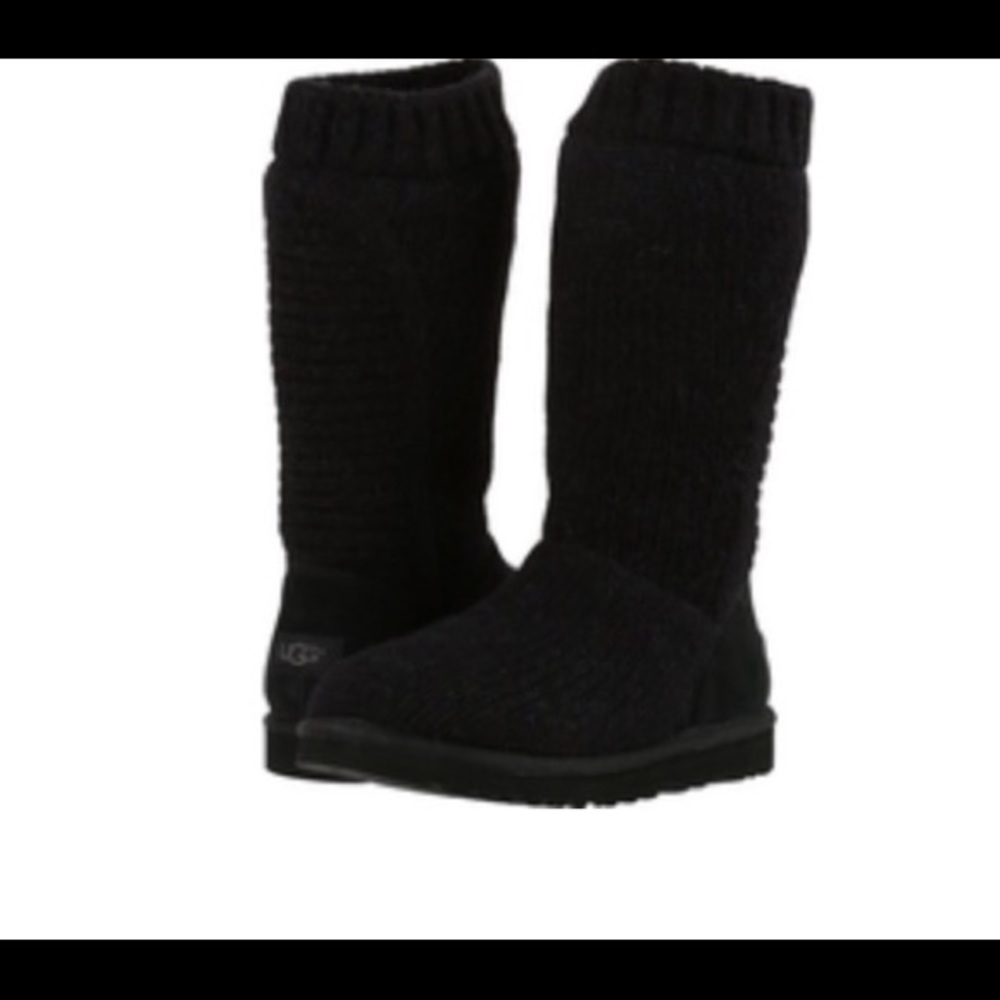 UGG Capra Boots Size 7 - New in box