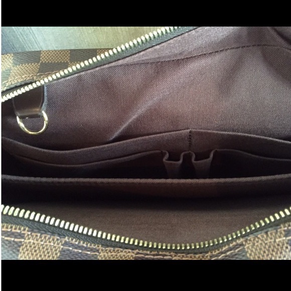 Authentic Louis Vuitton Messenger Bag - Picture 3 of 8