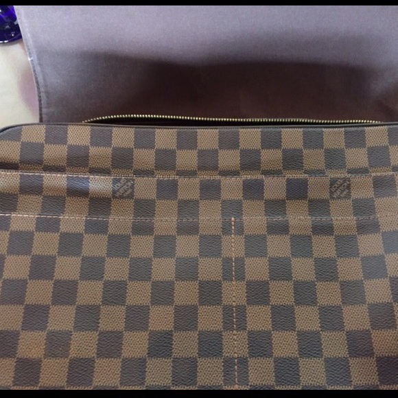 Authentic Louis Vuitton Messenger Bag - Picture 6 of 8