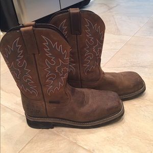 **SOLD** Brazos Steel Toe Mens Boots