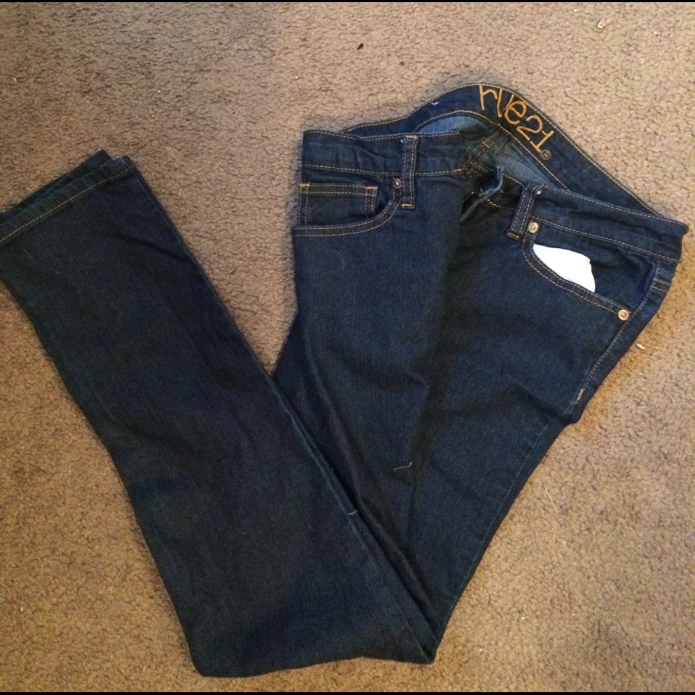Skinny jeans