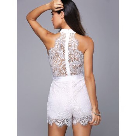 NWT LACE ROMPER - juniors sizing - Picture 2 of 4