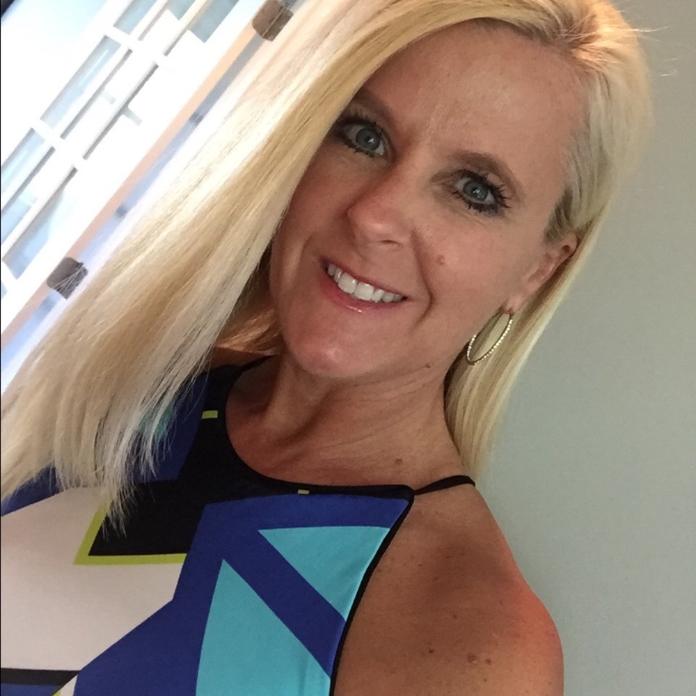 Meet your Posher, Suzanne