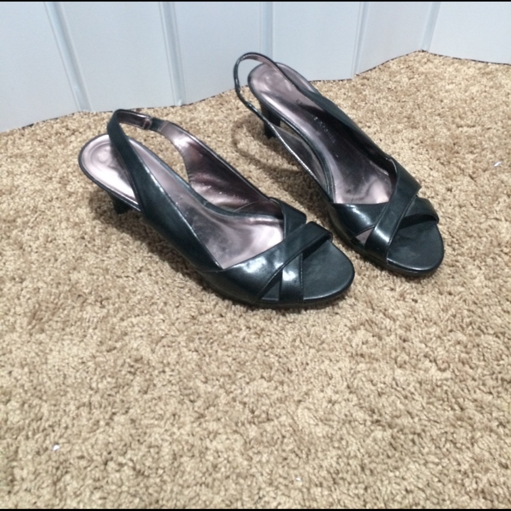 Black slingback heels