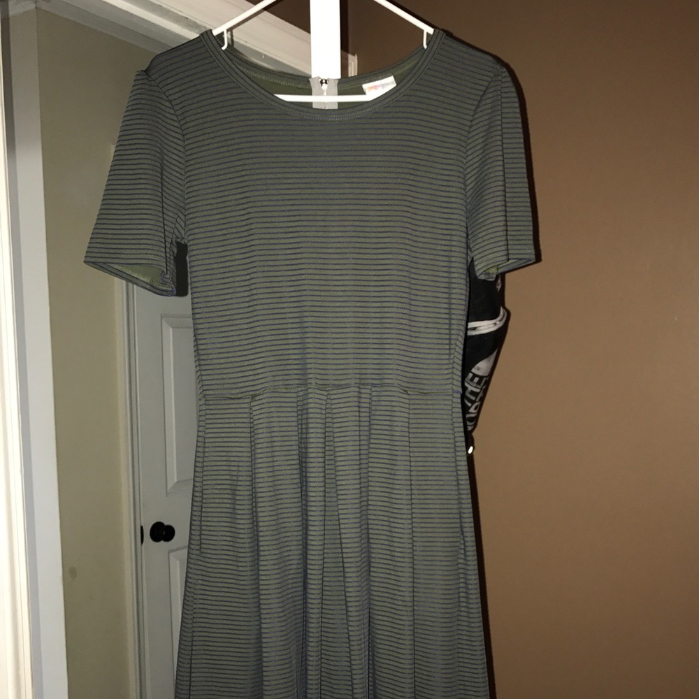 LulaRoe Amelia Size Medium NWOT