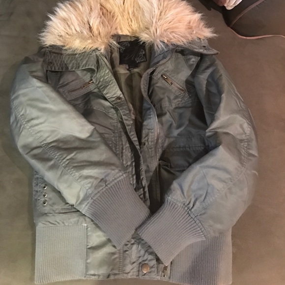 Army Green Light Bomber Jacket - Picture 2 of 4