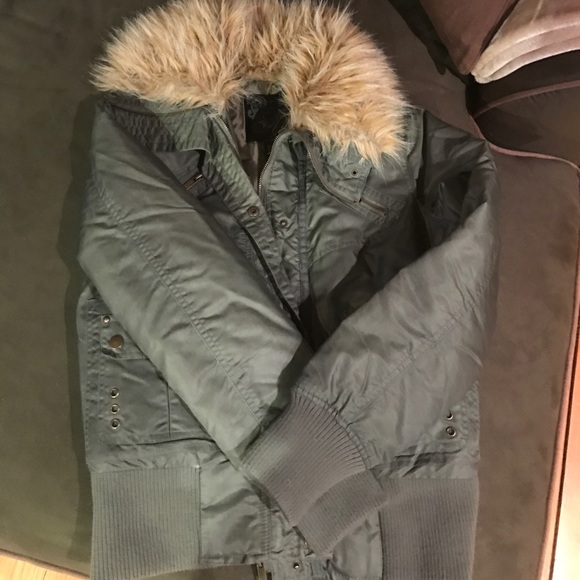 Army Green Light Bomber Jacket - Picture 4 of 4