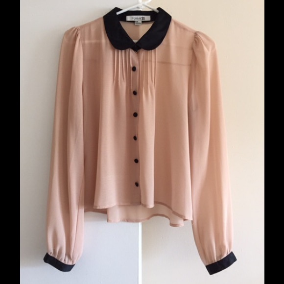 Forever 21 Tops - Peter Pan Collar Blouse - Perfect Condition!