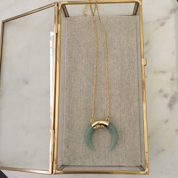 Green Chalcedony & 24k Gold Horn Crescent Necklace - Picture 3 of 4