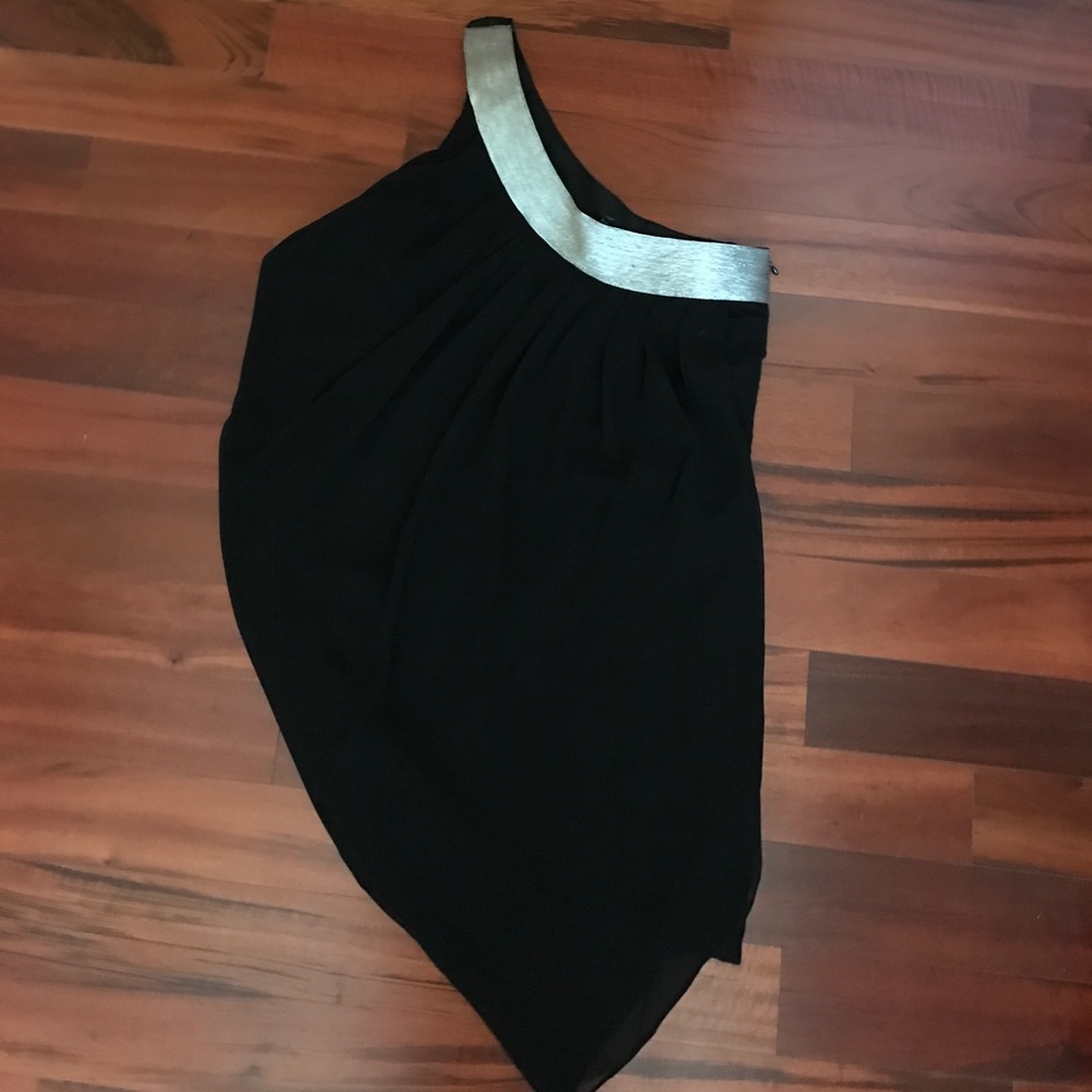 One shoulder black dress