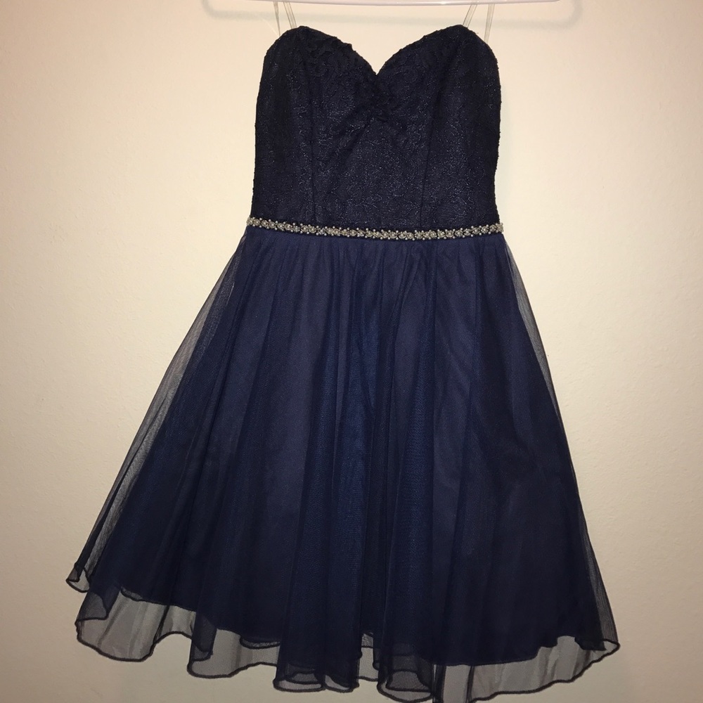 Juniors navy blue strapless dress