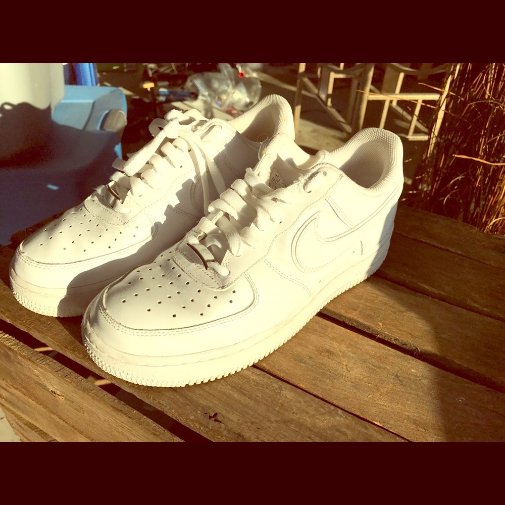 Nike tennis shoes sneakers Air Force 1's