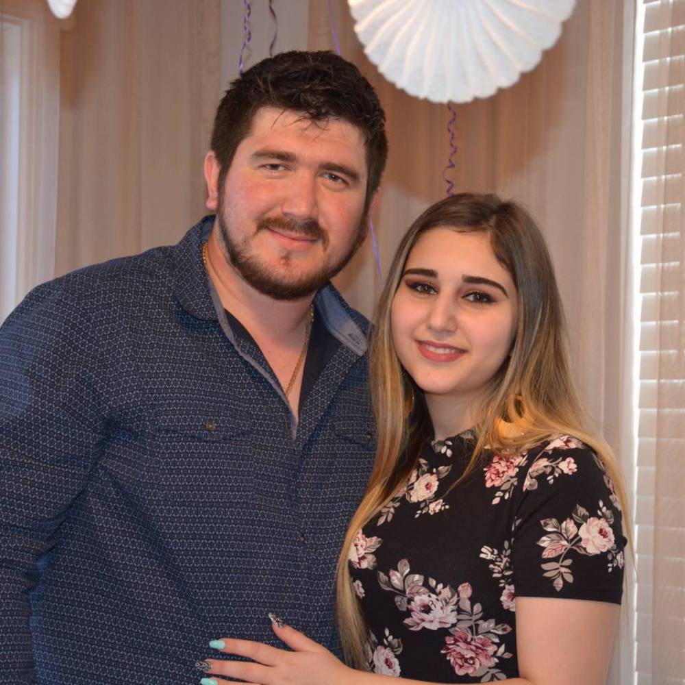 Meet your Posher, Rena