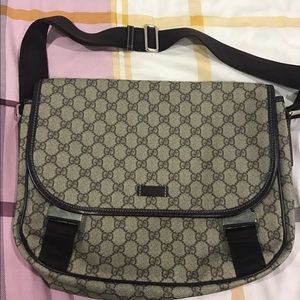 Gucci messenger bag!