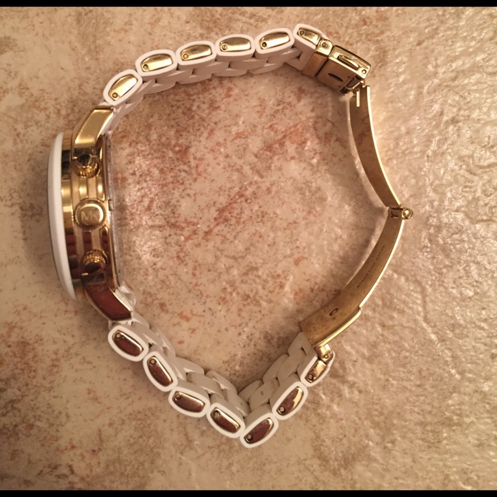 Michael Kors Watch - Picture 2 of 4