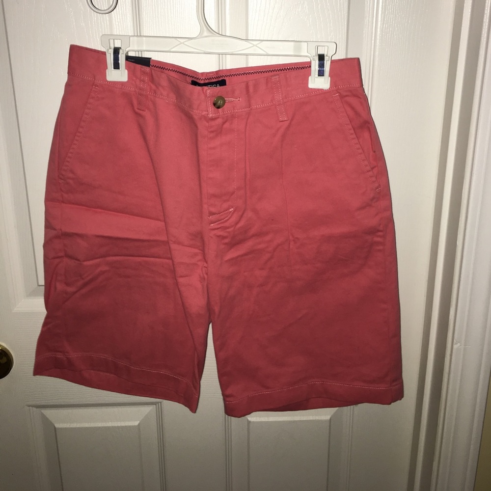 Men's pink/salmon shorts