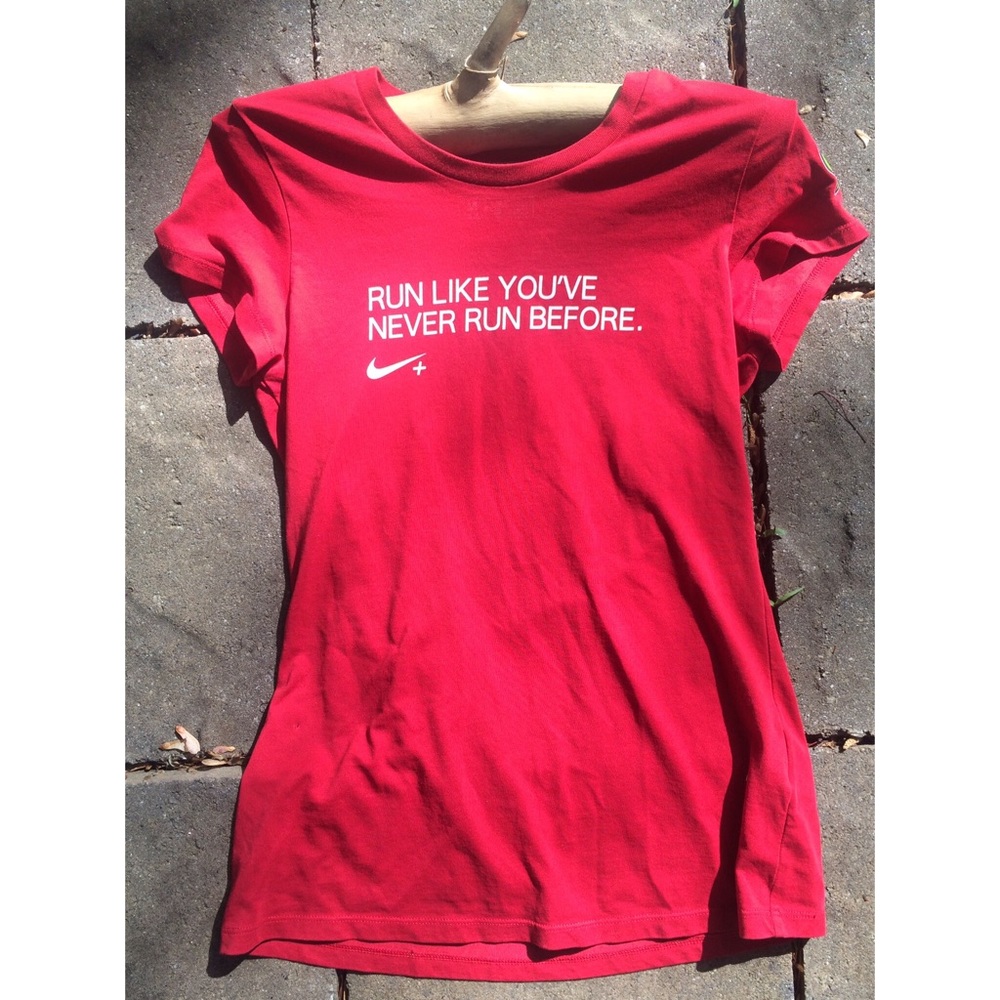 👟Nike Run ATL Shirt🍑