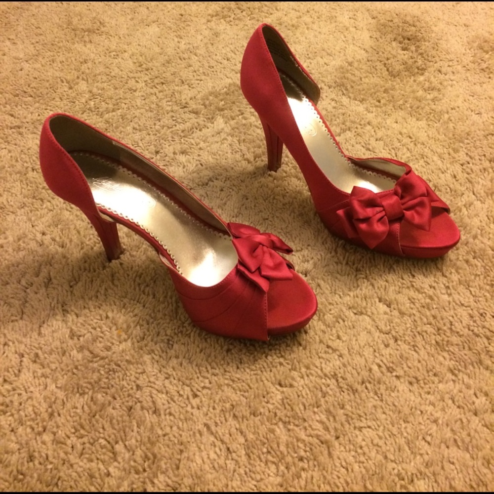 Pink heels