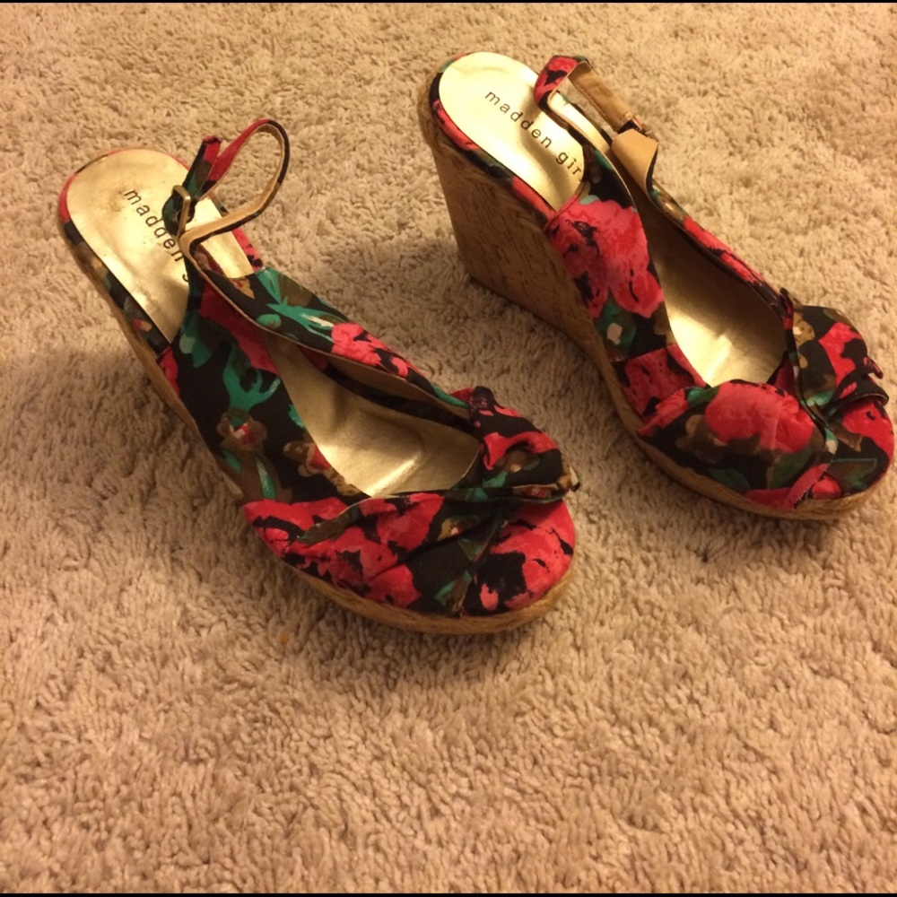 Sling back wedges