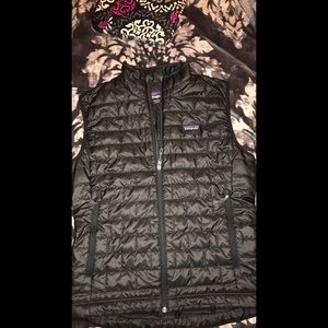 Black Patagonia vest