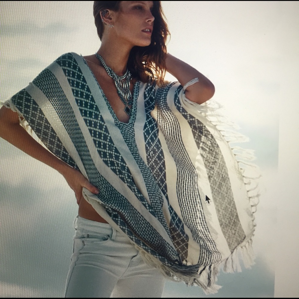 Free people poncho, one size