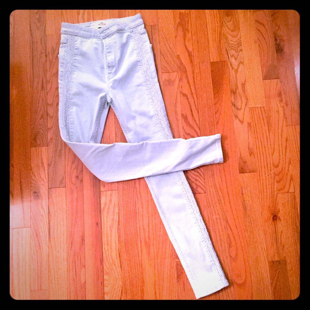 Light blue skinny Hollister jeans small