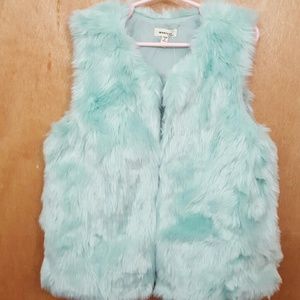 Girls Chic Vest Size Medium
